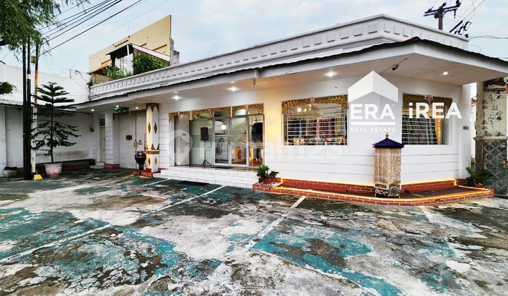 Ruang Usaha Bonus Rumah Solo Kota Area Kampung Batik Laweyan Ruang Usaha Bonus Rumah Solo Kota Area Kampung Batik Laweyan