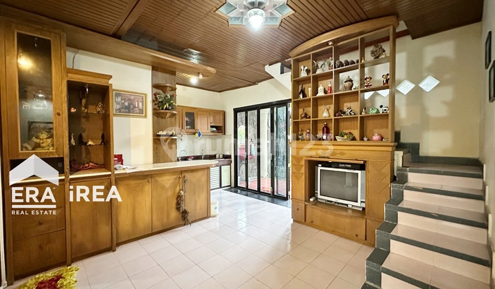 Two-Story Villa Ready to Occupy Near Tawangmangu Solo Market