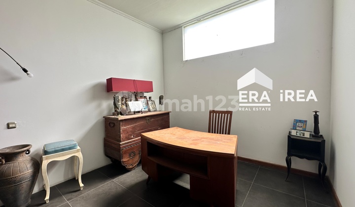 Dijual Rumah 2 Lantai Full Furnish Dekat Graha Saba Buana Solo 2