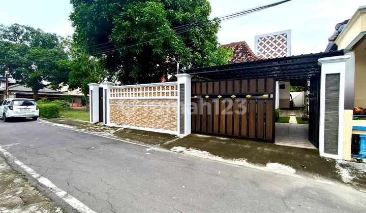 Rumah Etnik Limasan Kombinasi Modern( 1½ Lantai ) Rumah Etnik Limasan Kombinasi Modern( 1½ Lantai )