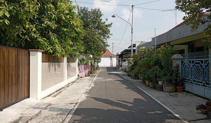 Rumah Hitung Tanah Tengah Kota Di Sumber Banjarsari Solo Dekat Mojosongo 2