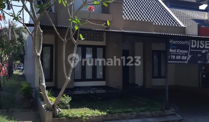 Ready-to-Occupy House in the Elite Cluster of Tirtamaya Residence, Gentan, Solo.