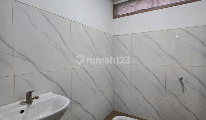 Rumah dan Ruang Usaha Dekat Mall Luwes Palur di Mojolaban Solo 2