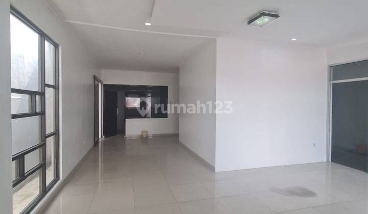 Rumah Pinggir Jalan Raya Di Jajar Solo 2