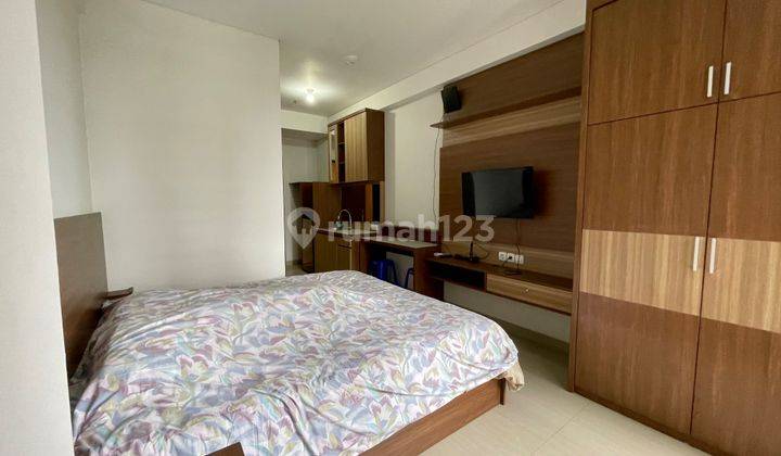 APARTEMEN TYPE STUDIO fully furnished di Solo Baru 1