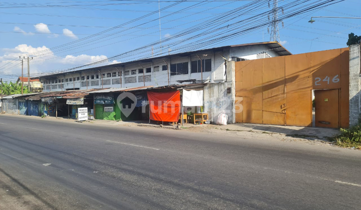 Strategic WAREHOUSE, LAND MEASUREMENT by Kartasura Solo Main Road.