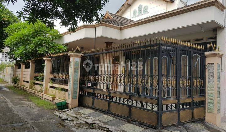 Rumah mewah pusat kota dekat singosaren solo 1