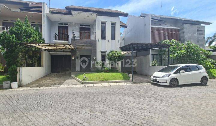 Rumah bagus di cluster elite manahan solo 2