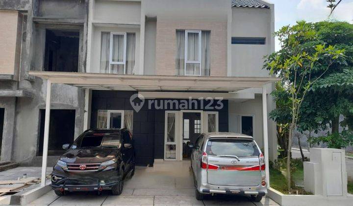 Rumah Bagus Mewah Minimalis 2 lantai full furnished di Kartasura, solo 1