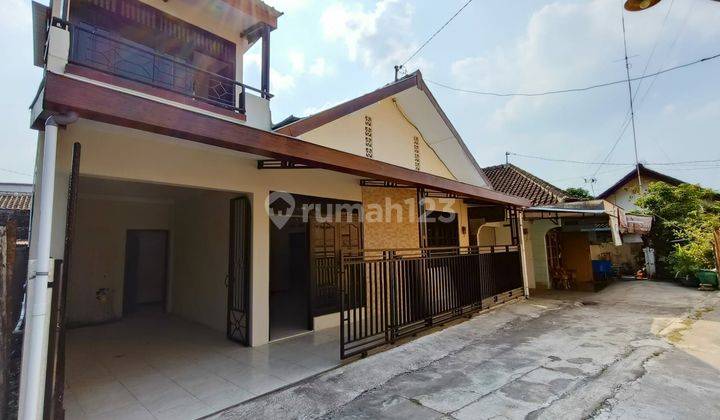 Rumah Bagus 2 lantai di Tengah Kota Solo 2