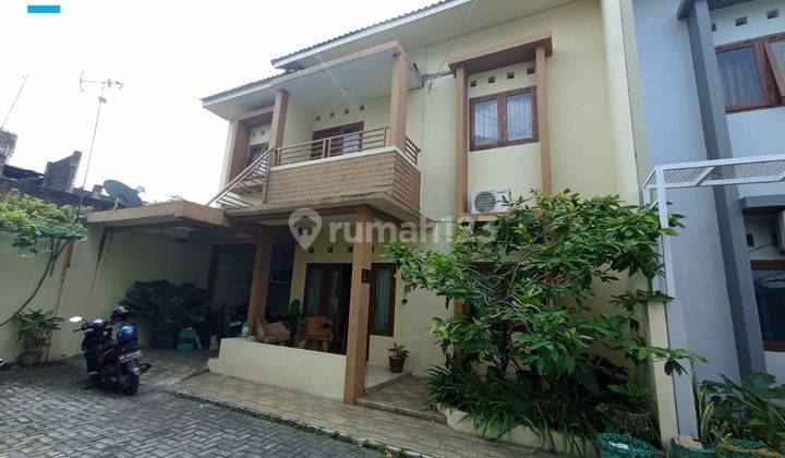 Rumah bagus 2 lantai di Banyuanyar, solo 1