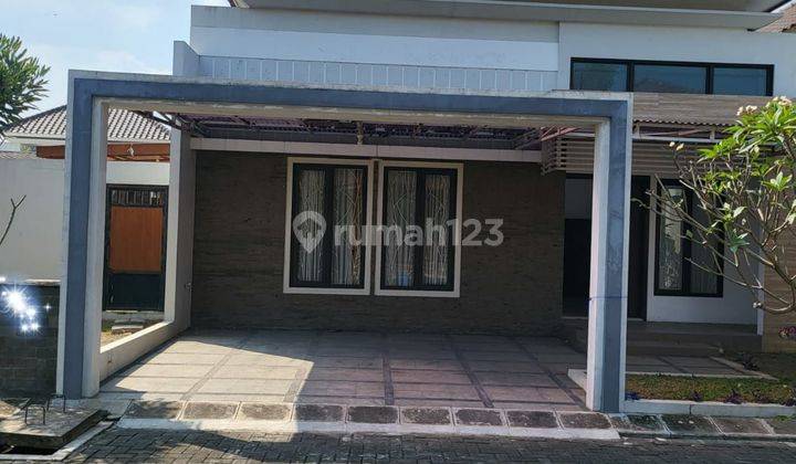 Rumah siap huni di cluster colomadu solo 1