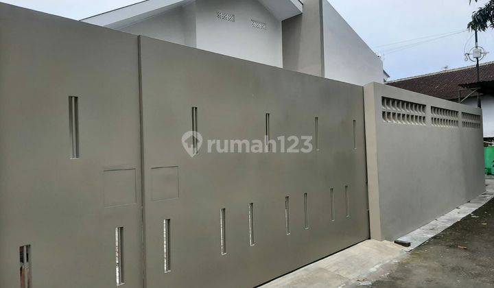 Rumah baru siap pakai tengah kota solo 1