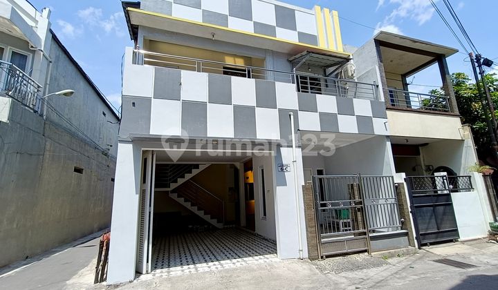 Disewakan! Rumah Bagus Cocok Untuk Tempat Tinggal Maupun Kos-kosan. Dekat Universitas Dan Pusat Perbelanjaan.