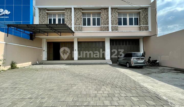 Ruko 2 Lantai Strategis di Jalan Ir Juanda Solo Ruko 2 Lantai Strategis di Jalan Ir Juanda Solo