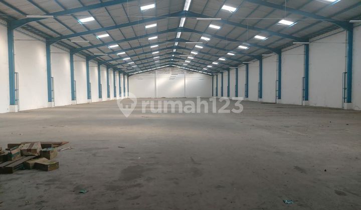 Container Access Warehouse Near Kartosuro Toll Gate, Sukoharjo, Solo