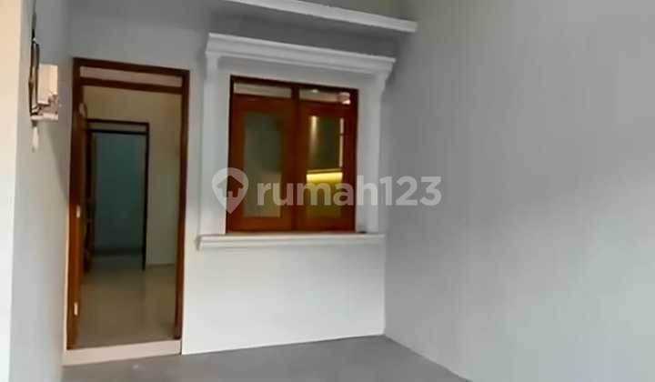 Rumah Baru Siap Pakai di Perumahan Jalan Gentan Solo 2