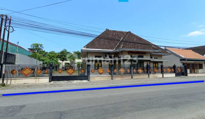 Rumah Joglo Klasih Full Furnished di Jalan Raya Solo Bekonang Mojolaban Solo