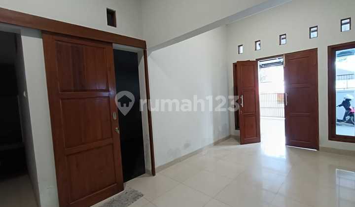 Jual Rumah Bagus 2 Lantai Di Jebres Banjarsari Solo 2
