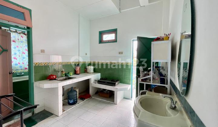 Two-Storey Villa Ready to Occupy in Tawangmangu Solo with Pine Forest Hill Views.