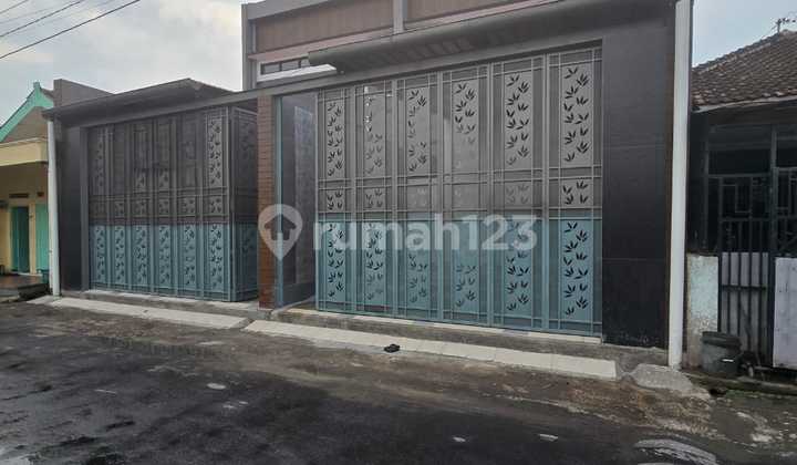 Rumah Baru Mewah Di Solo Baru Dekat The Park Mall Solo