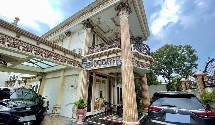 Rumah Fully Furnished Ala Sultan Di Manahan Solo 2