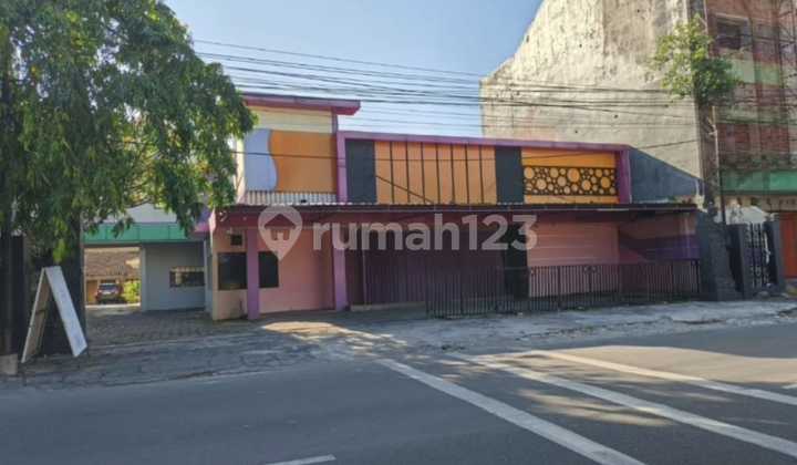 Disewakan Ruko Di Pinggir Jalan Raya Banjarsari, Lokasi Strategis Cocok Untuk Ruang Usaha.