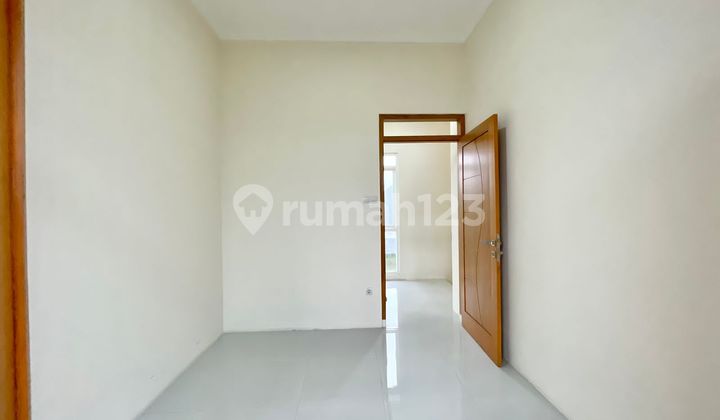 Rumah 2 Lantai Cluster Exclusive Baru Siap Huni di Gentan Dekat Solo Baru 2