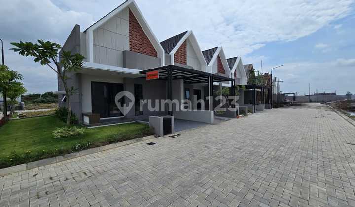 Rumah Baru Minimalis Modern dengan Konsep Smart Home, Lokasi Dekat Jalan Raya Baki Solo Baru. 2