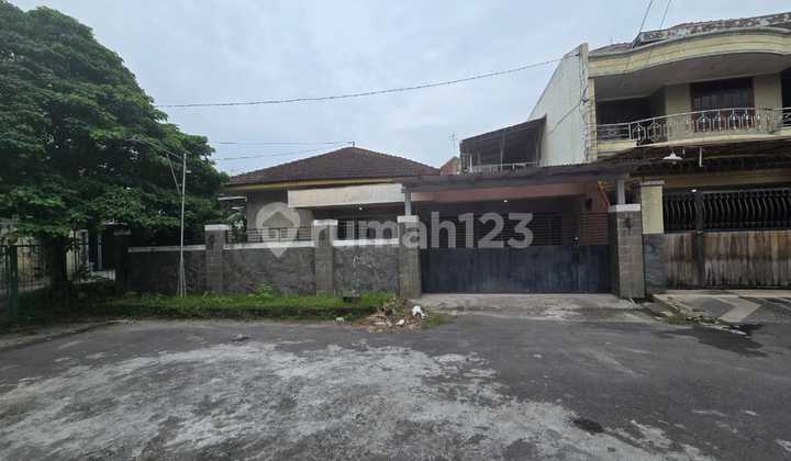 Rumah Bagus Minimalis Siap Pakai di Solo Baru Rumah Bagus Minimalis Siap Pakai di Solo Baru