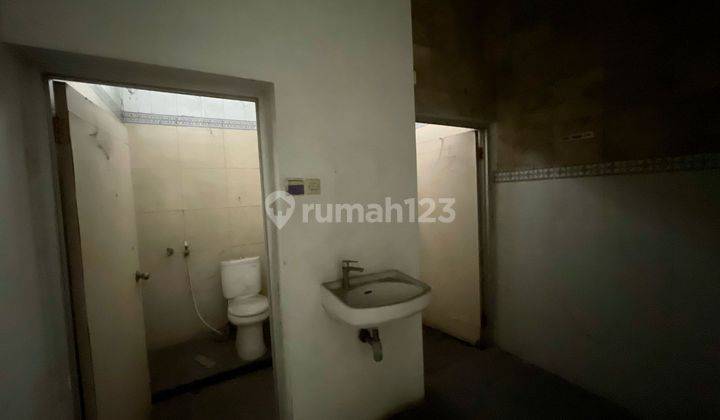 Ruko 1,5 Lantai Bekas Bank di Jl. Slamet Riyadi Sriwedari Solo 2