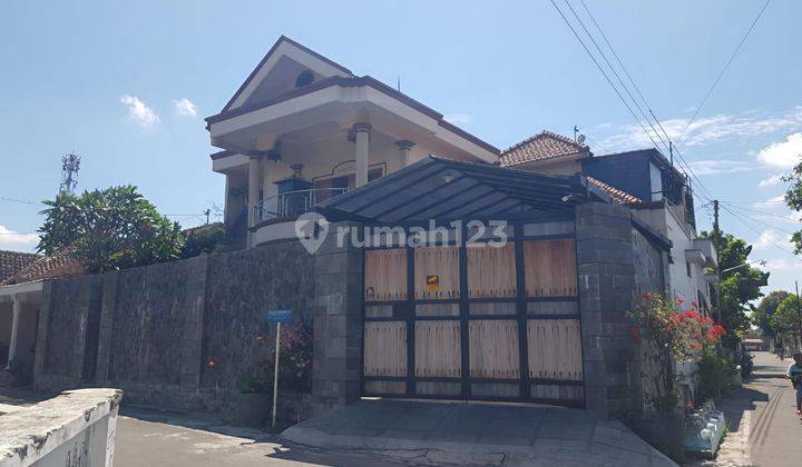 Rumah 2 Lantai Hanya 5 Menit Dari The Park Pakuwon Mall Solo Baru 1