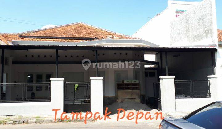 Rumah Bergaya Kolonial Belanda Pusat Kota Solo 2