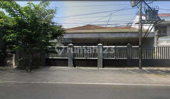 Luxury Clean House Prime Location in Bumi Laweyan Solo