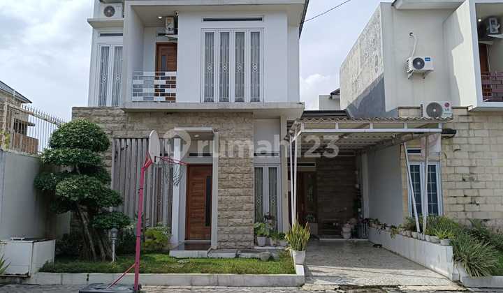 Rumah Bagus Minimalis 2 Lantai di Gentan Solo