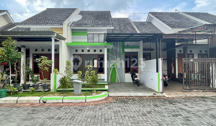 Rumah Minimalis Siap Huni di Cluster Gentan Dekat Solo Baru 1