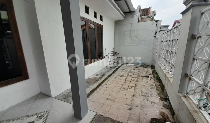 Cheap House for Rent in Solo, Sumber, Banjarsari. 2