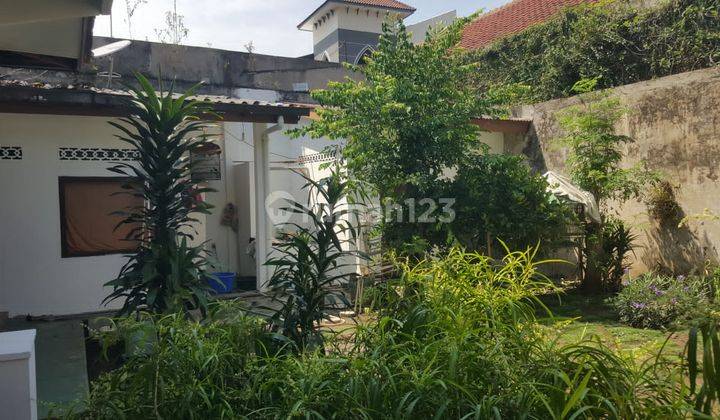 Rumah strategis tengah kota di Penumping Laweyan Solo  2