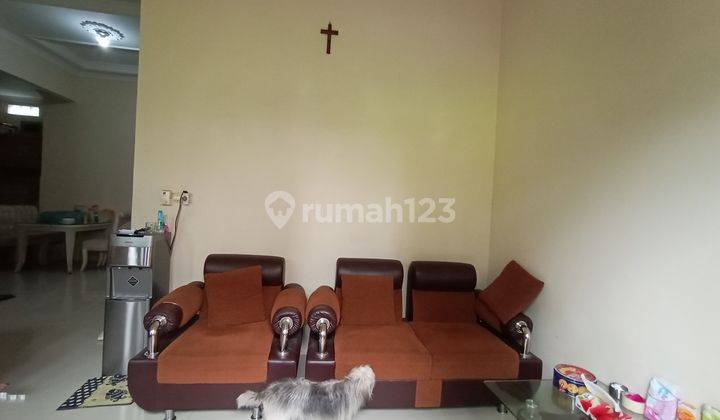 Rumah 2lantai di Kepatihan Jebres Solo Surakarta  2