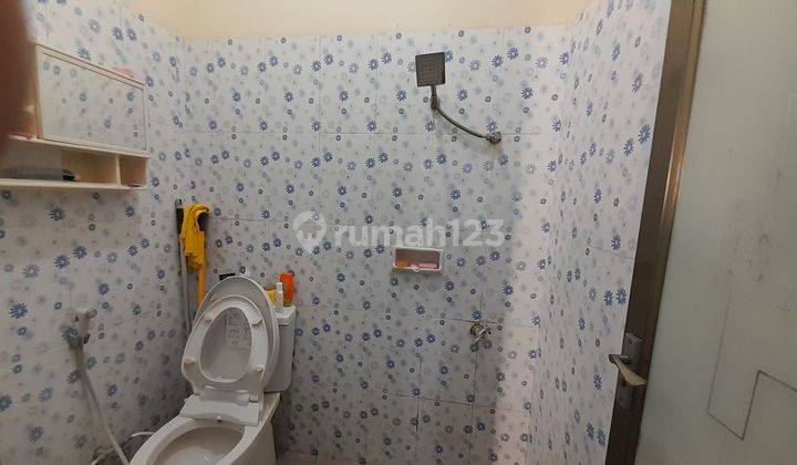 Rumah tengah kota di Kratonan serengan Solo 8