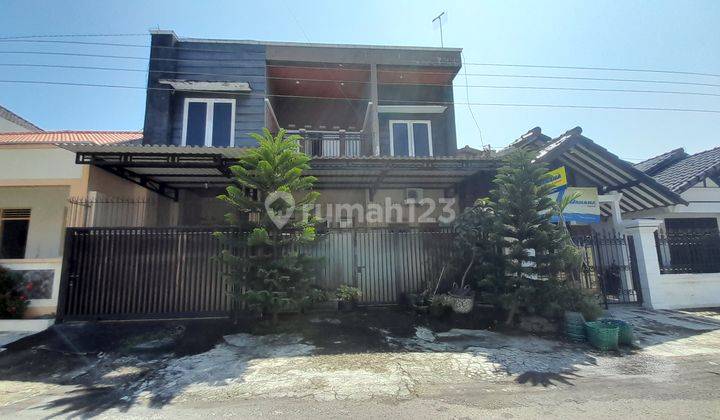 Rumah 2lantai di Banyuagung Banjarsari Solo 1