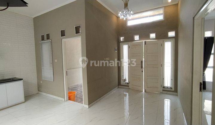 Rumah bagus call 0813-2912-9880 di kerten laweyan Solo  2