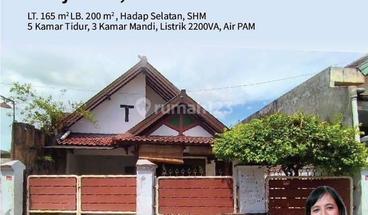 Rumah Strategis tengah kota di Nusukan Banjarsari Solo 1