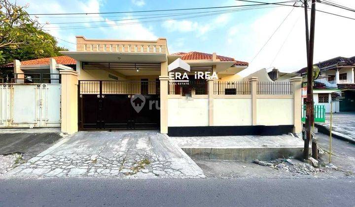 Rumah dijual solo di Nusukan Banjarsari  Surakarta  1