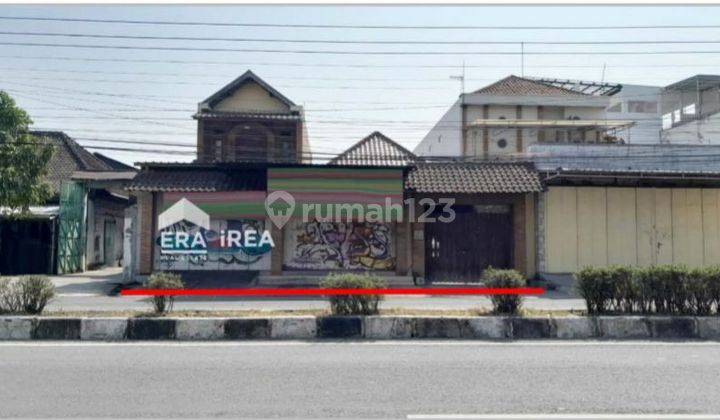 Ruang usaha dan rumah dijual Solo di jaten Karanganyar Surakarta  1