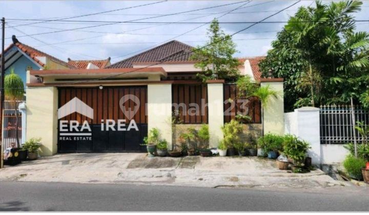 Rumah Dijual Solo Di Sumber Banjarsari Surakarta 1