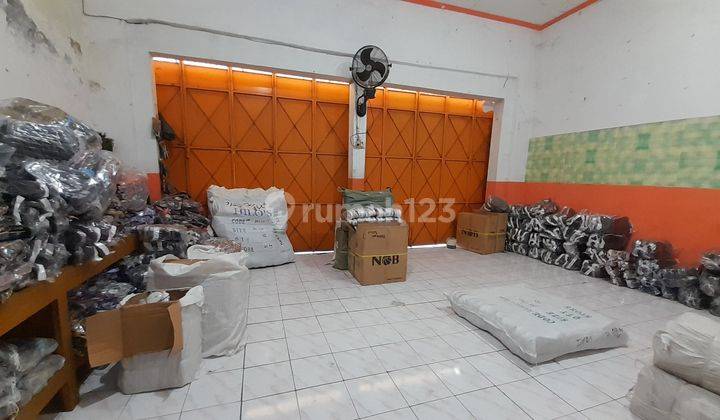 Ruang  Usaha Dijual Solo  Di Area Bisnis  Pasar  Gede Surakarta  2