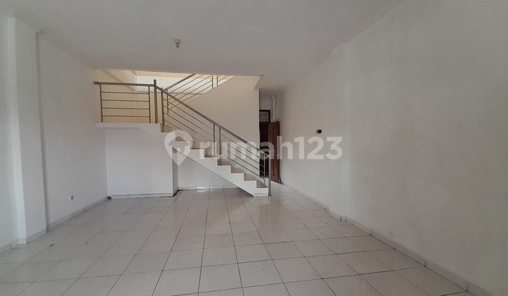 Shop House for Rent in Pajang Laweyan, Surakarta, Solo Shop House for Rent in Pajang Laweyan, Surakarta, Solo