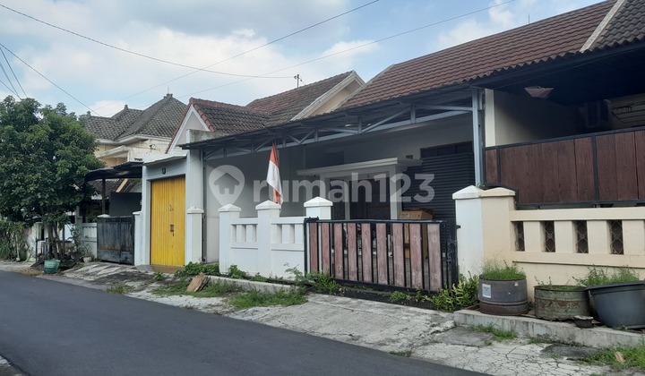 House For Sale in Solo at Baturan Colomadu Karanganyar Fajar Indah Complex House For Sale in Solo at Baturan Colomadu Karanganyar Fajar Indah Complex