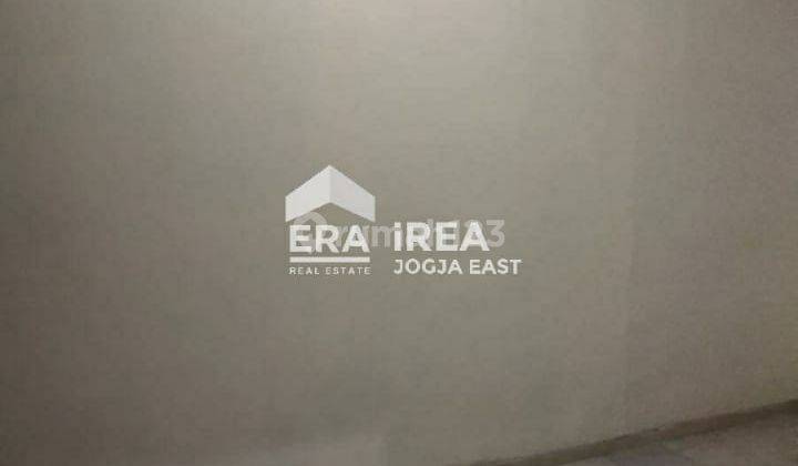 Rumah Dekat Bandara Adisucipto 4